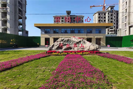 奥韵花园112套三带车库，全明户型！精装修